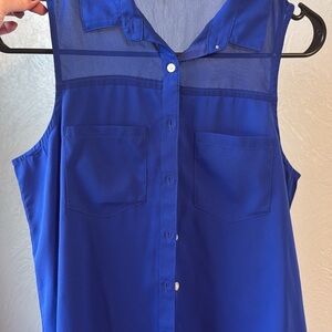 American Eagle Outfitters Sleeveless Button-Front Blouse in Royal Blue